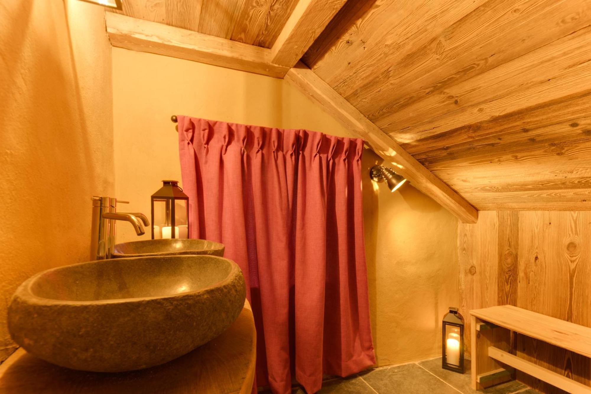 Les Cabanes De Rensiwez Mabompre エクステリア 写真