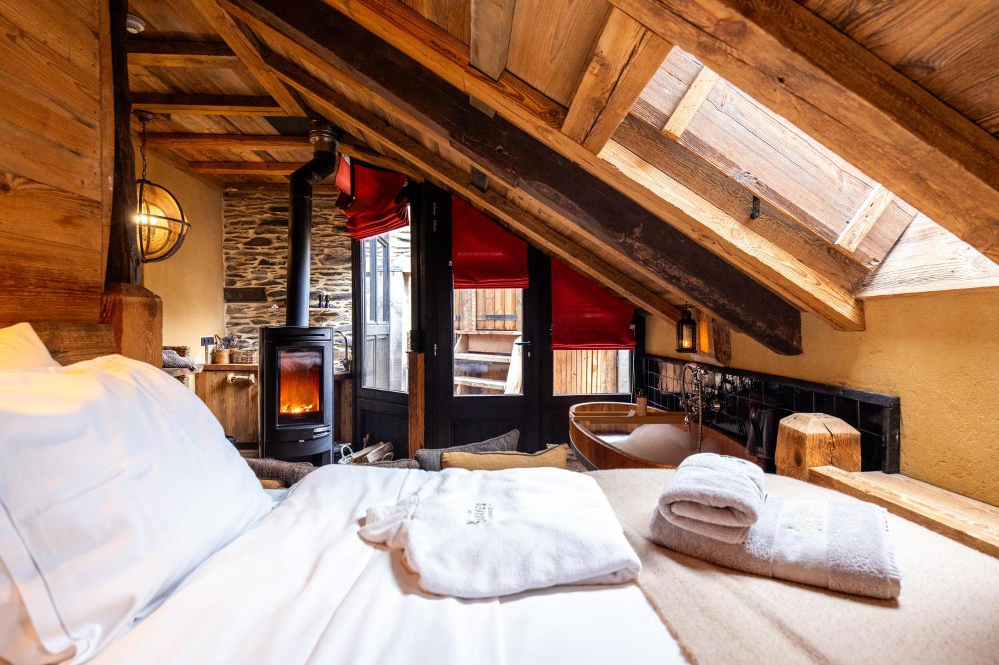 Les Cabanes De Rensiwez Mabompre エクステリア 写真
